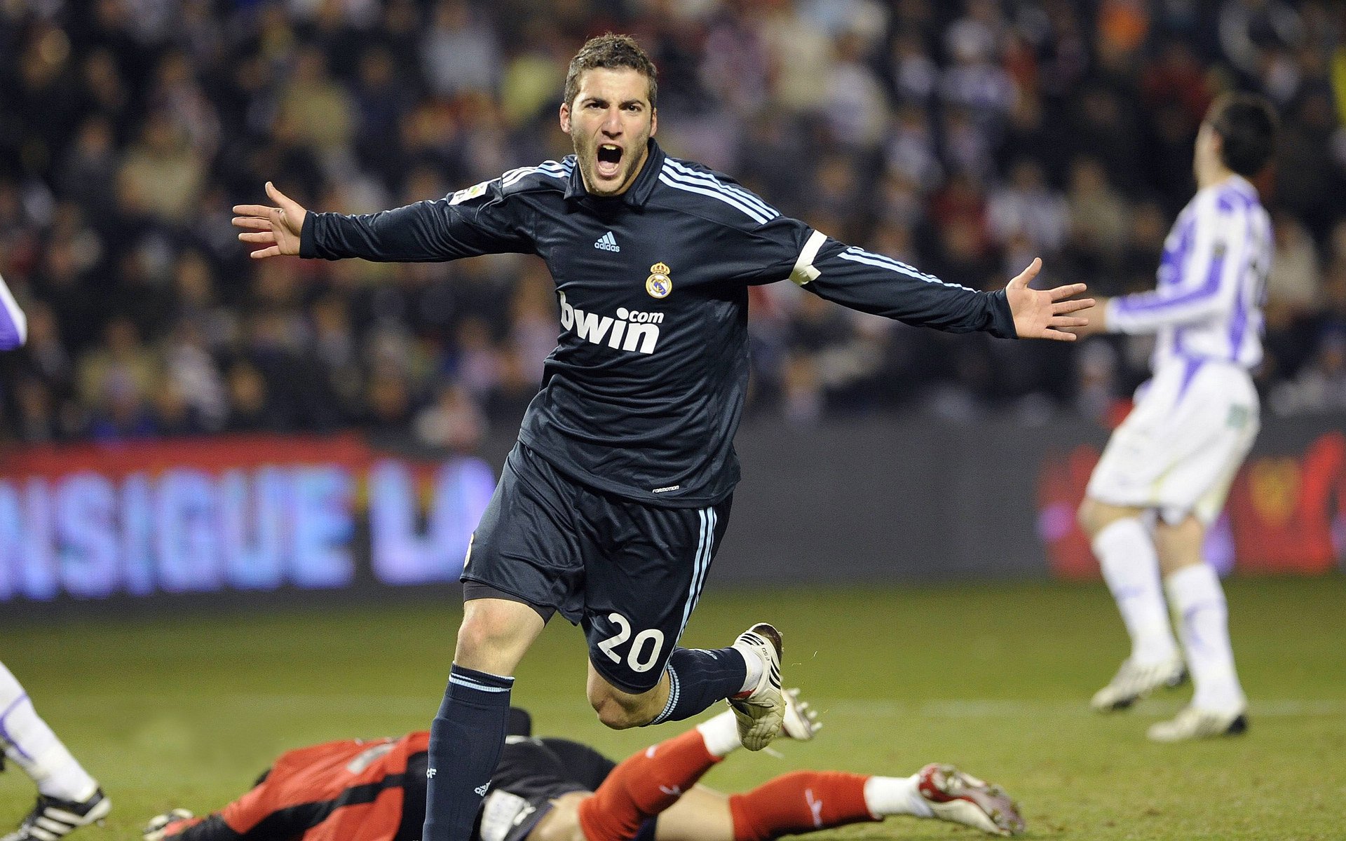 开云体育下载APP-敌强我更强：比赛场上的擦枪走火，敌强我弱用什么战术