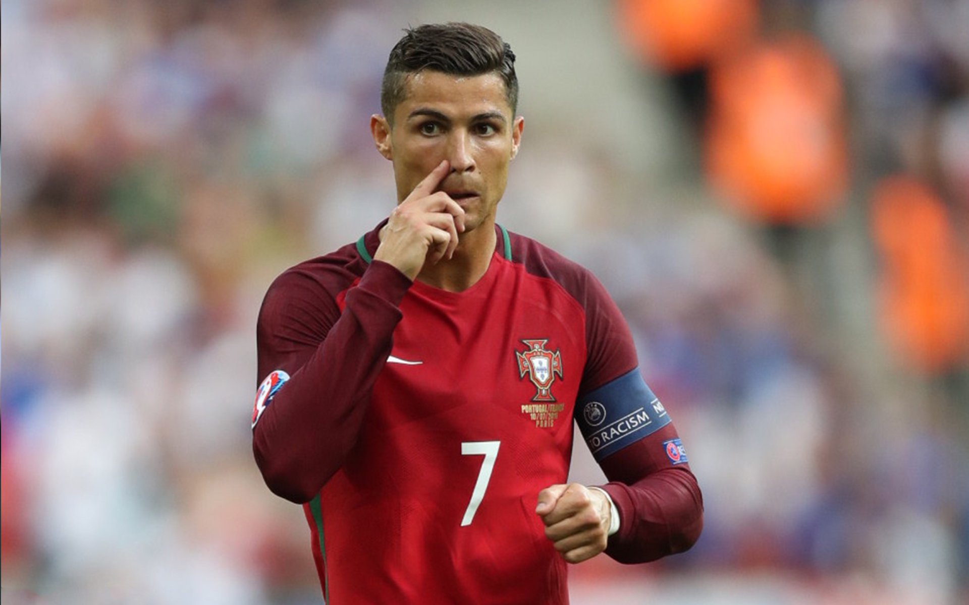 -曼联主场小胜富勒姆，迎来赛季首胜，英超曼联对富勒姆